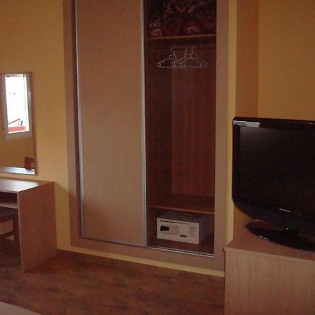 Hotel Los Chiles Villanueva Del Arzobispo Pokój zdjęcie
