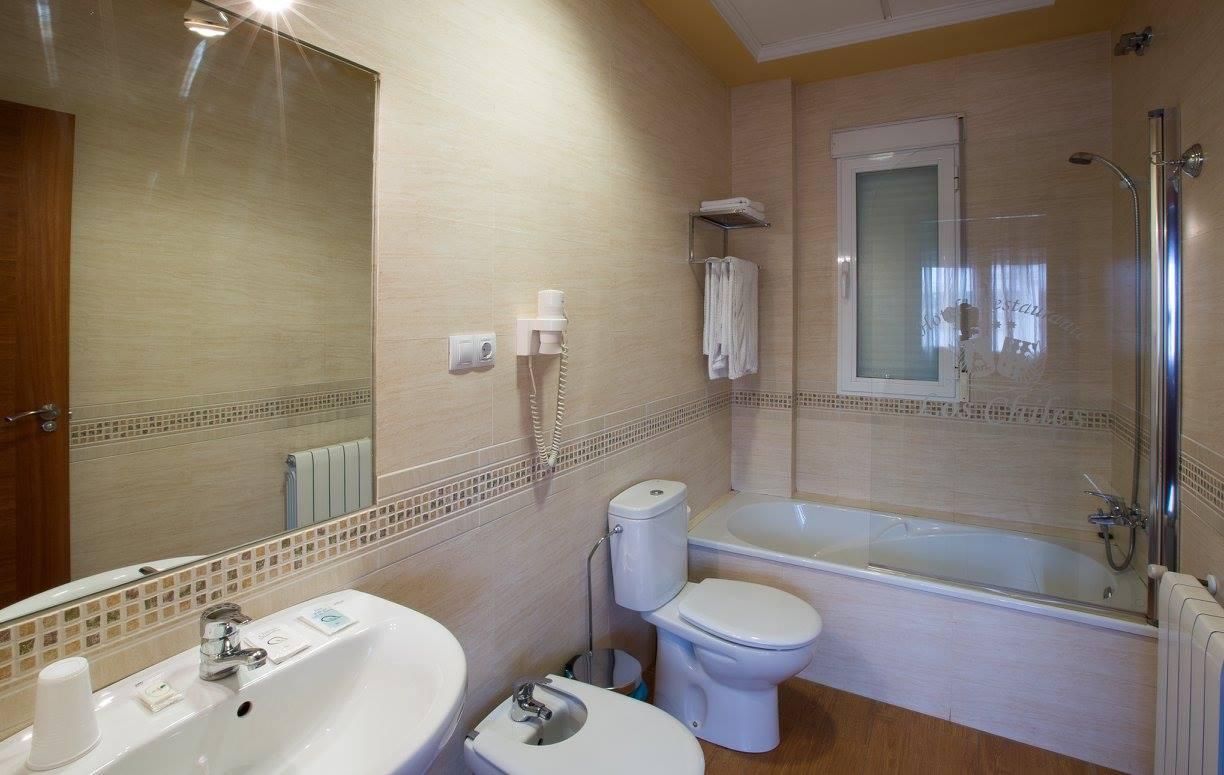 Hotel Los Chiles Villanueva Del Arzobispo Zewnętrze zdjęcie